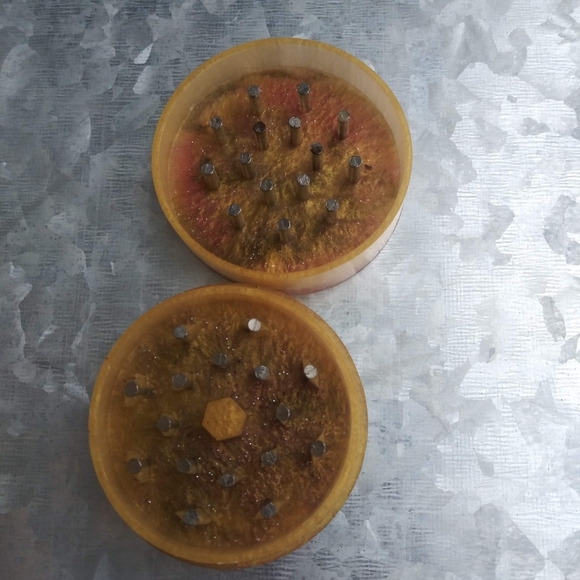 Spice Grinder Epoxy Resin Art 420 Bud Flower Grinders Handmade Pocket - Picture 15 of 16